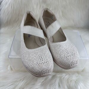 SKECHERS Fate Mary Jane casual Women Sneakers knit upper  size 8